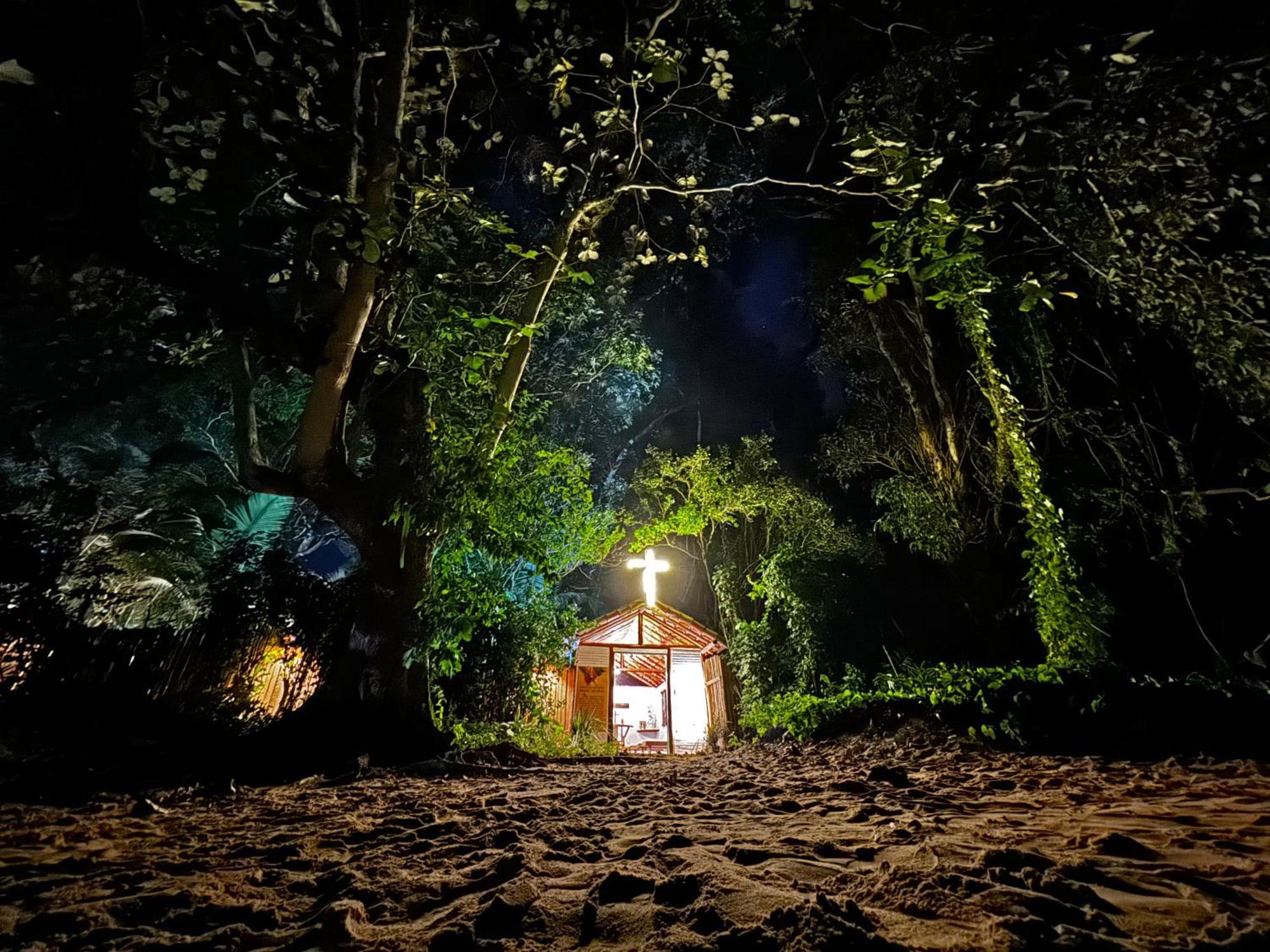Joaoemaria Da Ilha Hotel Praia de Aracatiba Luaran gambar